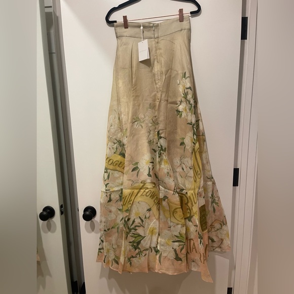 Zimmerman two piece set. Top size 2 and bottom size 0 - Picture 4 of 7